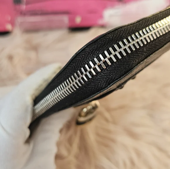 Chloe Paddington Leather Black Gold Full Zip Long Wallet W/ Working Padlock Key - Picture 7 of 16